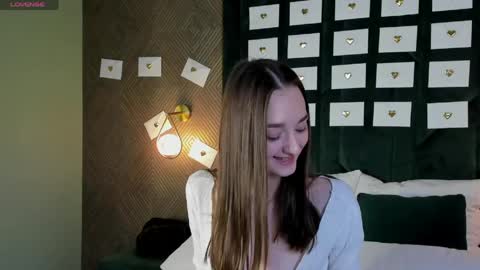 Snapshot of betty_watts chatting on 06-07-26, 01:43 Kelly online show from 06-07-26, 01:43