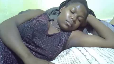 Snapshot of bettymayah chatting on 11-28-25, 06:32 bettymayah online show from 11-28-25, 06:32