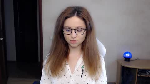 Snapshot of bettystar_ chatting on 01-23-25, 03:11 Betty online show from 01-23-25, 03:11