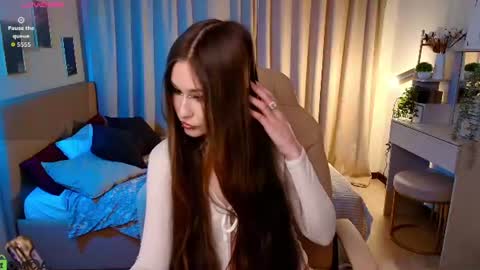 Snapshot of bety_white chatting on 07-08-26, 03:00 Katie online show from 07-08-26, 03:00
