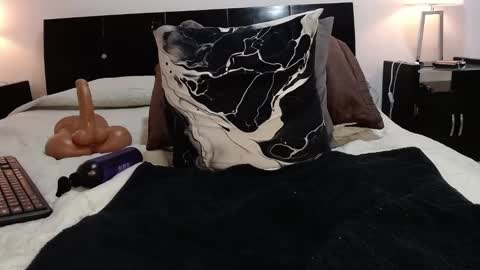 Catalina online show from 01-25-25, 08:42