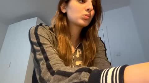 Lina online show from 05-05-26, 05:32