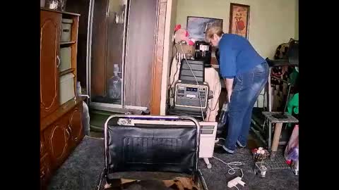 Snapshot of beverlyqcynia chatting on 11-13-25, 12:26 BeverlyQCynia online show from 11-13-25, 12:26