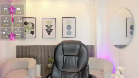 Snapshot of beverlyy_johnson chatting on 04-23-26, 04:57 beverlyy johnson online show from 04-23-26, 04:57