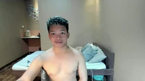 Snapshot of bexyourxman chatting on 05-08-26, 02:33 Adrian online show from 05-08-26, 02:33