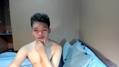 Snapshot of bexyourxman chatting on 05-27-26, 02:08 Adrian online show from 05-27-26, 02:08