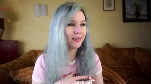 Snapshot of bezuya chatting on 06-14-26, 02:35 Eliz online show from 06-14-26, 02:35