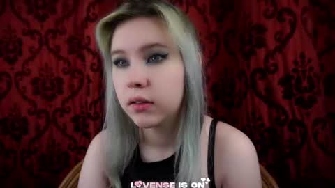 Snapshot of bezuya chatting on 07-18-26, 01:21 Eliz online show from 07-18-26, 01:21