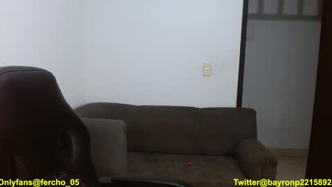 Snapshot of bfernando_05 chatting on 01-16-25, 07:07 BAYRON online show from 01-16-25, 07:07