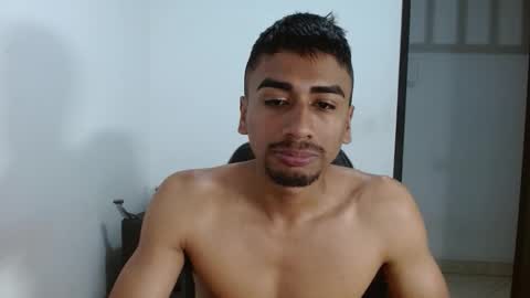 Snapshot of bfernando_05 chatting on 09-11-25, 03:39 BAYRON online show from 09-11-25, 03:39