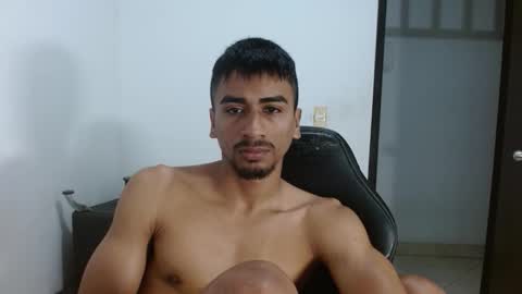 Snapshot of bfernando_05 chatting on 09-19-25, 03:08 BAYRON online show from 09-19-25, 03:08