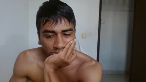 Snapshot of bfernando_05 chatting on 01-05-26, 07:17 BAYRON online show from 01-05-26, 07:17