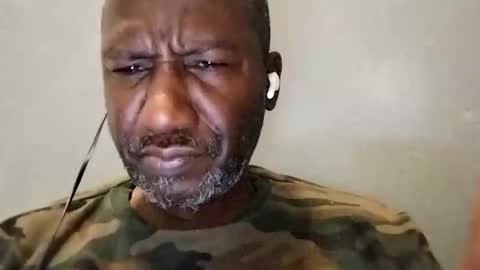 Snapshot of bi582945 chatting on 10-11-25, 11:58 bi582945 online show from 10-11-25, 11:58