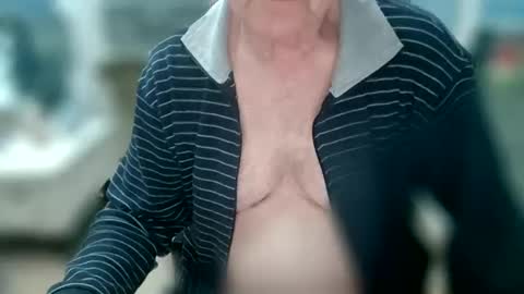 Snapshot of bi_and_more chatting on 01-25-25, 06:24 Manfred online show from 01-25-25, 06:24