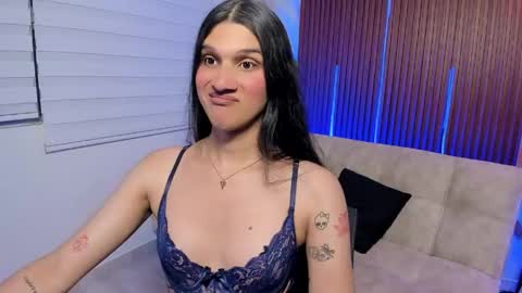Snapshot of bianca_baldwin01 chatting on 04-28-26, 02:27 bianca_baldwin01 online show from 04-28-26, 02:27