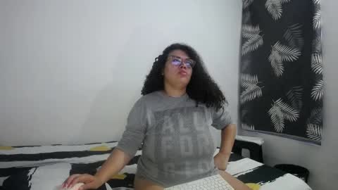 Bianca Tuesday to Sunday from 2am to 6am UTC-5 online show from 04-01-26, 10:49