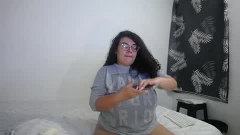 Bianca Tuesday to Sunday from 2am to 6am UTC-5 online show from 04-09-26, 09:36