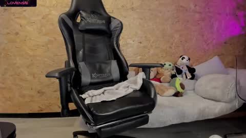 Snapshot of biancastrongg chatting on 02-16-25, 09:15 Biancastrong.. IGThebiancastrong online show from 02-16-25, 09:15