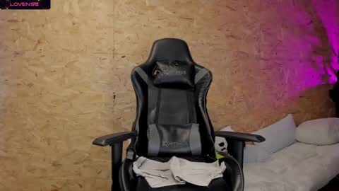 Snapshot of biancastrongg chatting on 02-19-25, 08:22 Biancastrong.. IGThebiancastrong online show from 02-19-25, 08:22