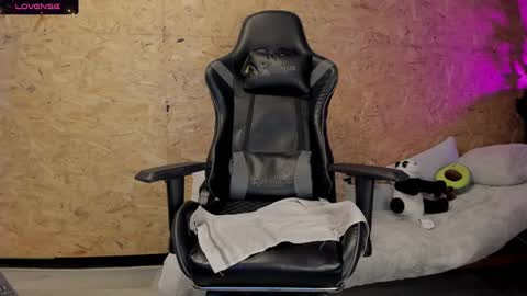 Snapshot of biancastrongg chatting on 02-20-25, 08:50 Biancastrong.. IGThebiancastrong online show from 02-20-25, 08:50