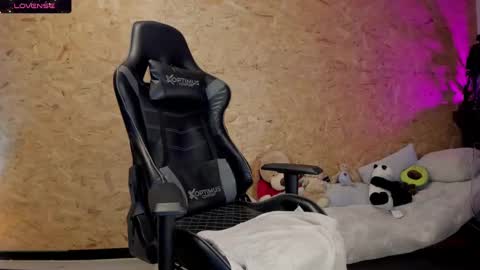 Snapshot of biancastrongg chatting on 02-21-25, 02:28 Biancastrong.. IGThebiancastrong online show from 02-21-25, 02:28