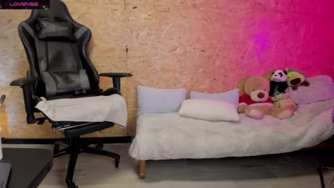 Snapshot of biancastrongg chatting on 03-09-25, 05:33 Biancastrong.. IGThebiancastrong online show from 03-09-25, 05:33