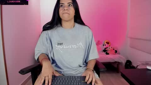 Snapshot of biancastrongg chatting on 10-26-25, 02:39 Biancastrong.. IGThebiancastrong online show from 10-26-25, 02:39