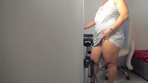 Snapshot of bibiana_js_ chatting on 10-23-25, 11:53 bibiana_js_ online show from 10-23-25, 11:53