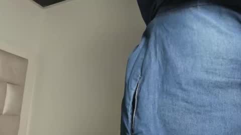 Snapshot of bibiana_js_ chatting on 12-01-25, 12:21 bibiana_js_ online show from 12-01-25, 12:21