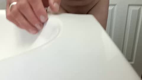 bibottom68942 online show from 10-24-25, 08:33