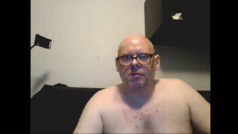 Snapshot of bicduk chatting on 07-08-26, 02:16 bicduk online show from 07-08-26, 02:16