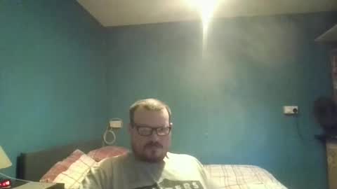 bigdan1986 online show from 12-14-25, 01:49