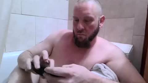 Snapshot of big_balls_1232 chatting on 02-06-25, 08:18 big_balls_1232 online show from 02-06-25, 08:18