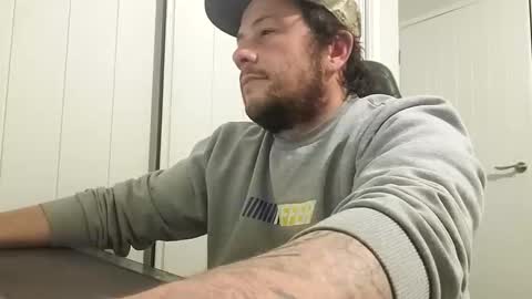 Snapshot of big_balls_big_load chatting on 09-11-25, 12:05 big_balls_big_load online show from 09-11-25, 12:05