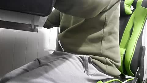 Snapshot of big_balls_big_load chatting on 09-16-25, 01:01 big_balls_big_load online show from 09-16-25, 01:01