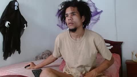 Snapshot of big_boy_lee chatting on 10-25-25, 06:57 Camilo online show from 10-25-25, 06:57