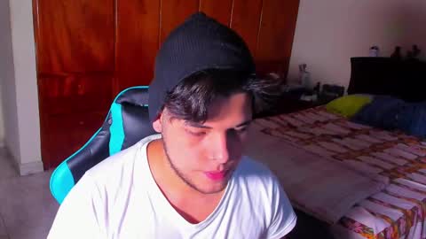 Snapshot of big_cockjughead chatting on 10-08-25, 08:28 Logan Sprouse online show from 10-08-25, 08:28