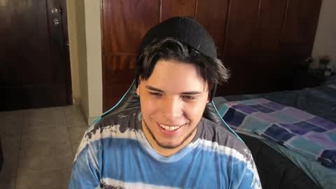 Snapshot of big_cockjughead chatting on 11-08-25, 08:40 Logan Sprouse online show from 11-08-25, 08:40