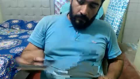 Snapshot of big_dad69 chatting on 03-04-25, 04:52 Tommy online show from 03-04-25, 04:52