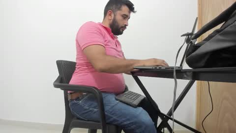 Snapshot of big_dad69 chatting on 09-26-25, 10:36 Tommy online show from 09-26-25, 10:36