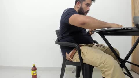 Snapshot of big_dad69 chatting on 09-28-25, 02:39 Tommy online show from 09-28-25, 02:39