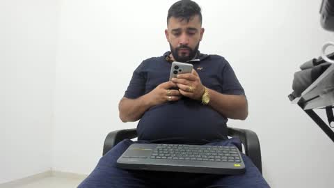 Snapshot of big_dad69 chatting on 10-26-25, 05:30 Tommy online show from 10-26-25, 05:30