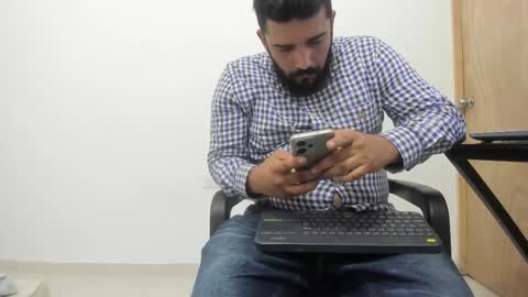 Snapshot of big_dad69 chatting on 11-20-25, 08:41 Tommy online show from 11-20-25, 08:41