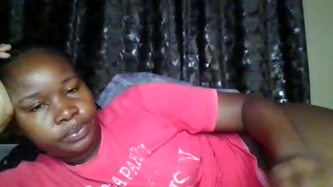 Snapshot of big_diva chatting on 06-09-26, 01:39 big_diva online show from 06-09-26, 01:39