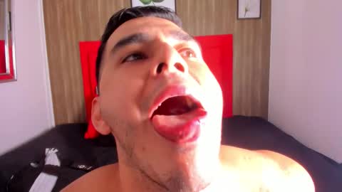 Snapshot of big_tylerr chatting on 10-15-25, 08:31 Tylerr online show from 10-15-25, 08:31