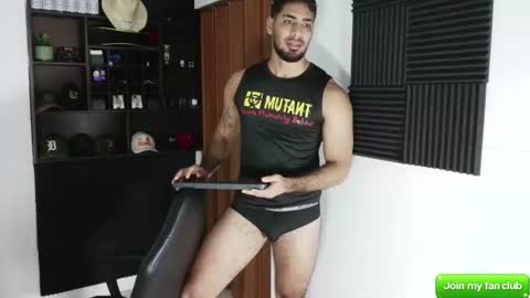 Snapshot of big_versxxx chatting on 07-08-26, 01:37 Hot Versx online show from 07-08-26, 01:37