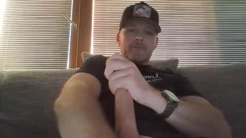 Snapshot of bigapolllo chatting on 11-08-25, 01:22 Bigapolllo online show from 11-08-25, 01:22