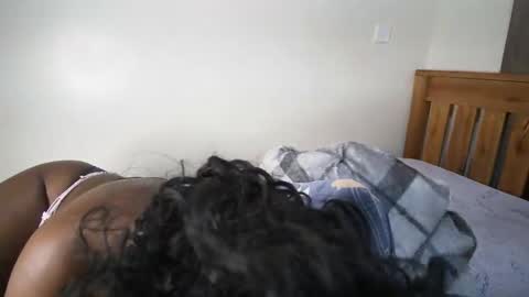 bigassmello_ online show from 05-05-26, 01:57