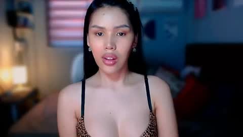Snapshot of bigassslutdoll chatting on 07-20-26, 04:05 Mia online show from 07-20-26, 04:05
