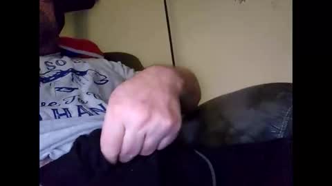 Snapshot of bigbadray69 chatting on 12-14-24, 05:58 Little cock online show from 12-14-24, 05:58